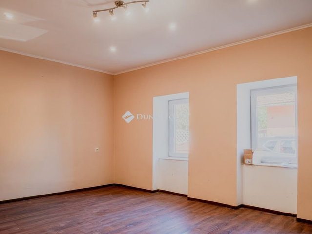 Eladó ikerház, Miskolcon, Topiczer János utcában 24.9 M Ft