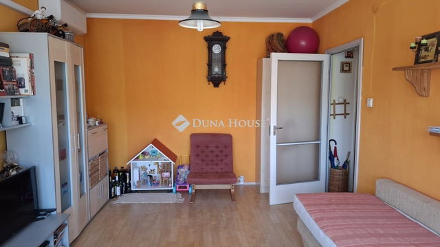 Eladó panellakás, Esztergomban, Budai Nagy Antal utcában 44.9 M Ft