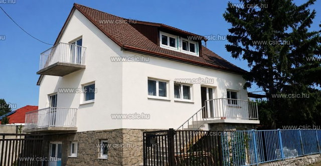 Eladó ikerház, Szentendrén 139.9 M Ft, 5 szobás