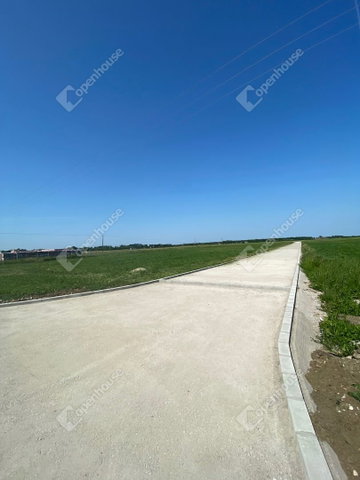 Eladó ipari ingatlan, Deszken 36.9 M Ft / költözzbe.hu