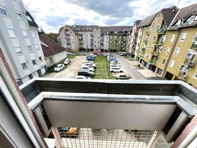 Eladó téglalakás, Nagykanizsán 42.7 M Ft, 1+1 szobás