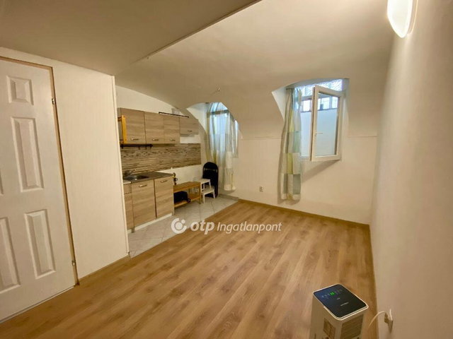 Eladó téglalakás, Budapesten, XIII. kerületben 26.5 M Ft