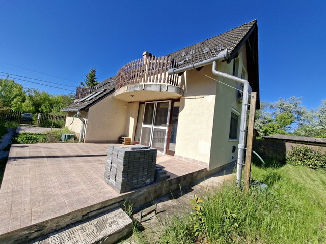 Eladó családi ház, Poroszlón 65 M Ft, 4 szobás