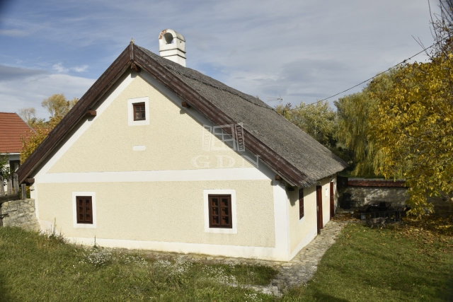 Eladó családi ház, Pécselyen 78.9 M Ft, 4+1 szobás