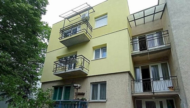 Eladó téglalakás, Szolnokon 28.5 M Ft, 3 szobás