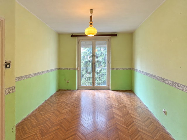 Eladó téglalakás, Komlón 18.9 M Ft, 2 szobás