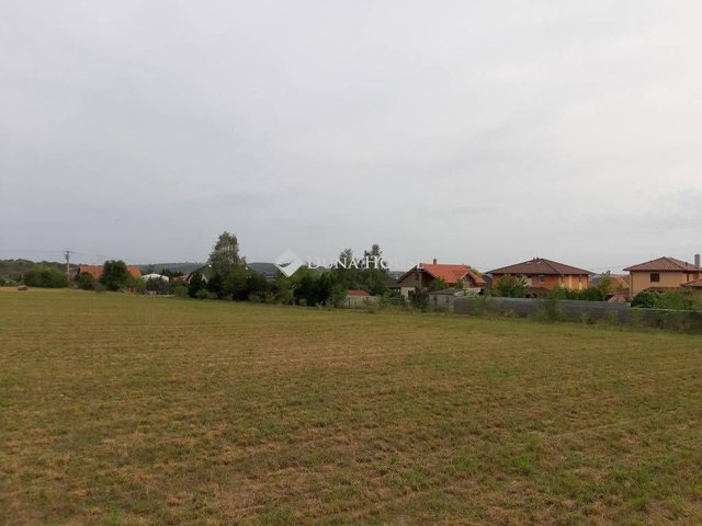 Eladó telek, Pécelen 21.3 M Ft / költözzbe.hu