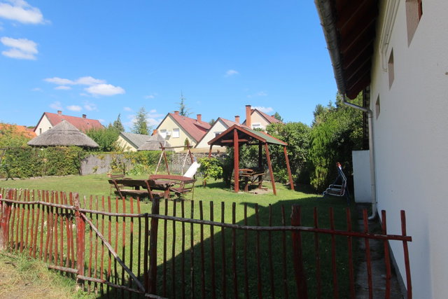 Eladó családi ház, Balatonudvariban 118 M Ft, 5 szobás