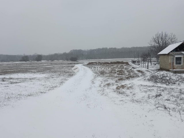 Eladó telek, Pusztavacson 8.5 M Ft / költözzbe.hu