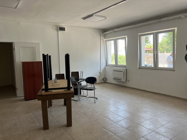 Kiadó iroda, Pomázon, Béke utcában 300 E Ft / hó, 4 szobás
