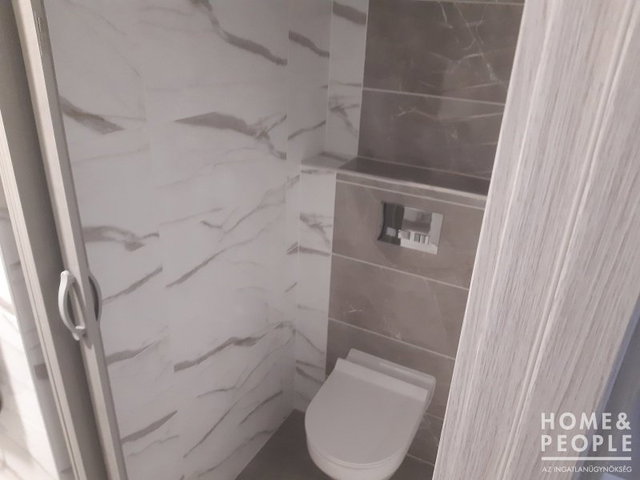 Eladó családi ház, Hódmezővásárhelyen 58.5 M Ft, 2 szobás