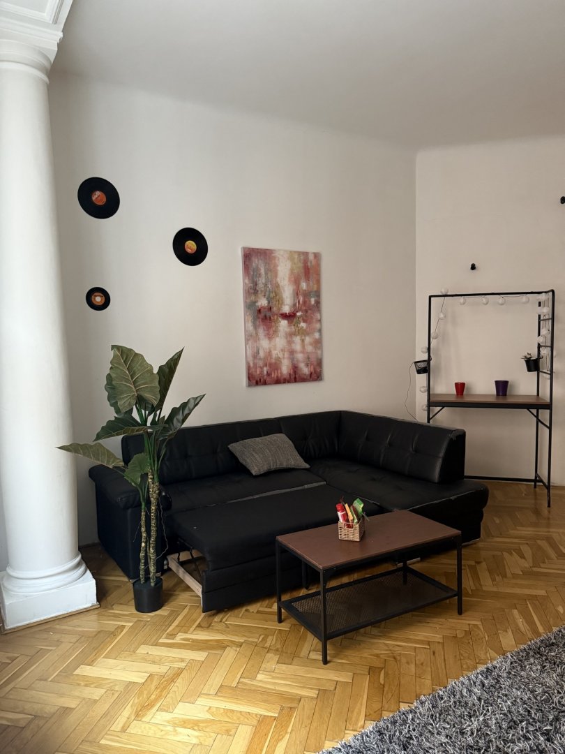 2 bed · 75m² · 300.000 ft