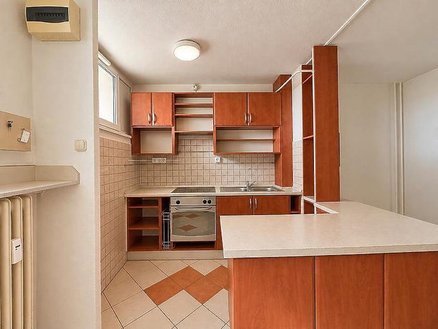 Eladó panellakás, Budapesten, XX. kerületben 53.5 M Ft, 2 szobás