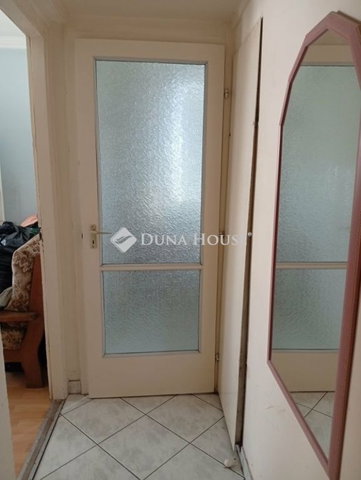 Eladó panellakás, Győrött 45 M Ft, 3 szobás
