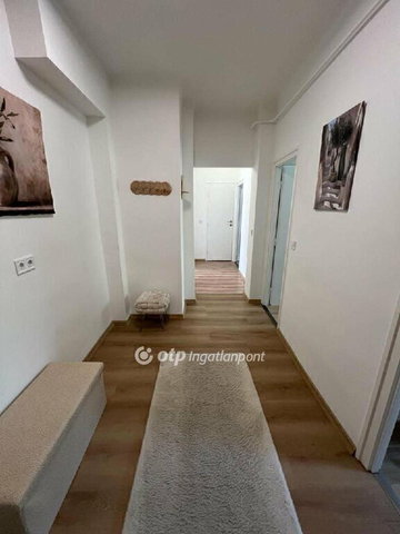 Eladó téglalakás, Kecskeméten 54.99 M Ft, 2 szobás