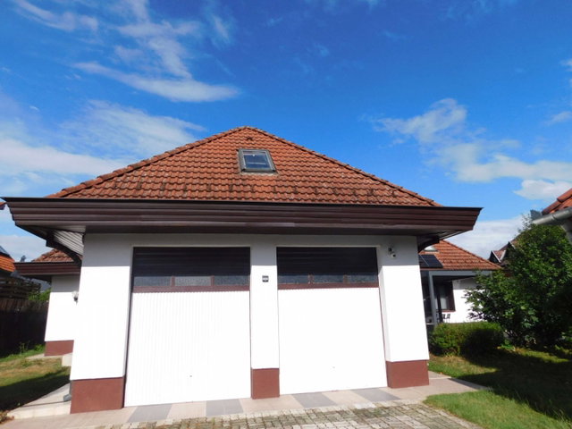 Eladó családi ház, Hévízen 133 M Ft, 6+1 szobás