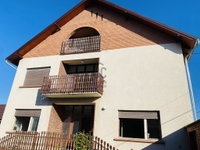 Eladó családi ház, Cegléden 84.9 M Ft, 7 szobás