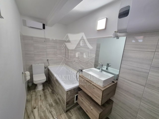 Kiadó családi ház, albérlet, Rákóczifalván 155 E Ft / hó