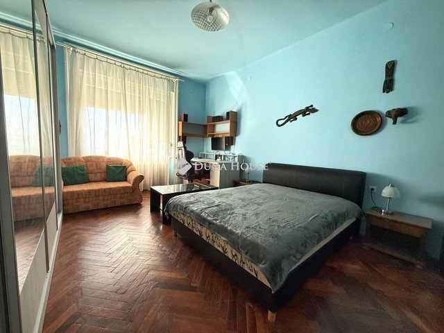Eladó téglalakás, Pétfürdőn 37.99 M Ft, 2 szobás