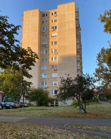 Eladó panellakás, Debrecenben 54.9 M Ft, 2 szobás