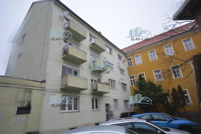 Eladó téglalakás, Szombathelyen 37 M Ft, 2 szobás