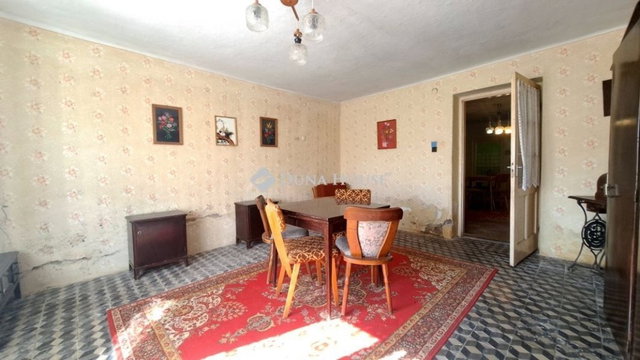 Eladó családi ház, Szaporcán 19.9 M Ft, 3 szobás