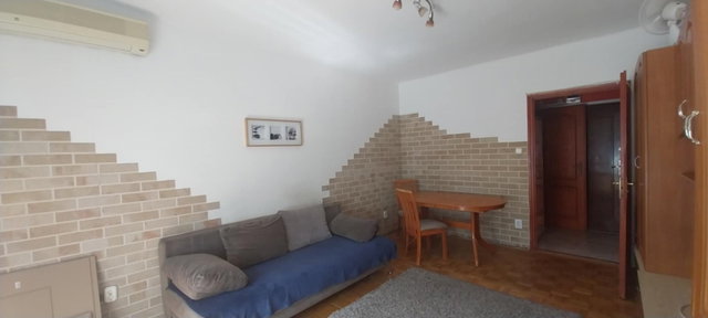 Eladó téglalakás, Budapesten, XV. kerületben 0.19 M Ft, 2 szobás
