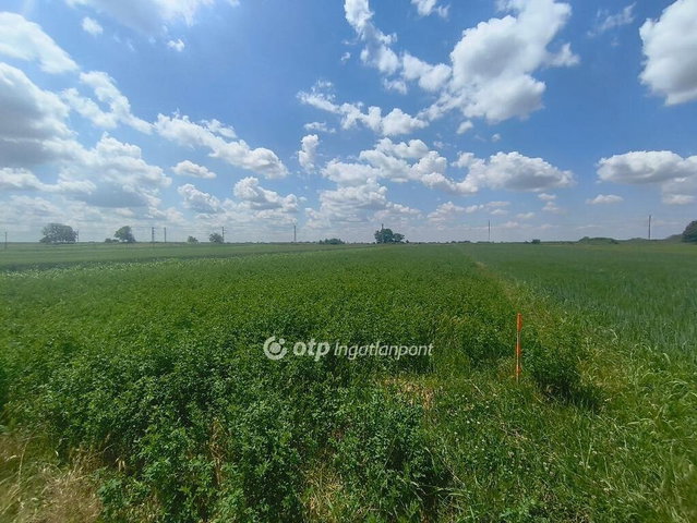 Eladó telek, Pusztaszabolcson 9.9 M Ft / költözzbe.hu