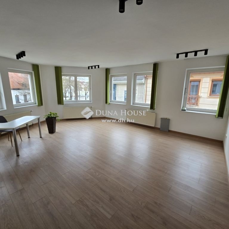 85m² · 298.000 ft