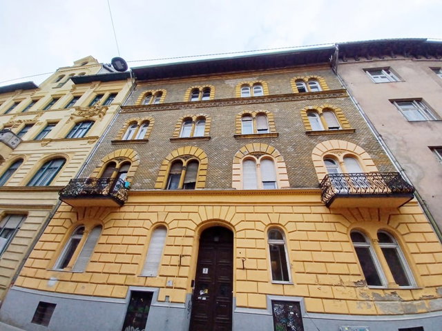 Eladó téglalakás, Budapesten, VIII. kerületben, József utcában