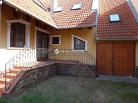 Eladó családi ház, Kecskeméten 115 M Ft, 6 szobás