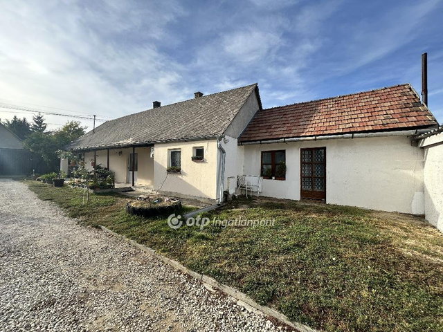 Eladó családi ház, Iregszemcsén 18 M Ft, 2 szobás