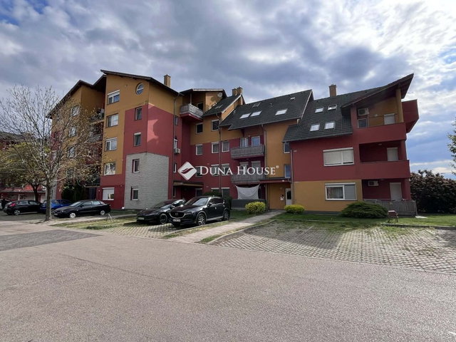 Eladó téglalakás, Szigetszentmiklóson 63.5 M Ft, 2 szobás
