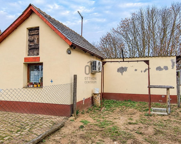 Eladó családi ház, Nagykőrösön 22.5 M Ft, 3 szobás