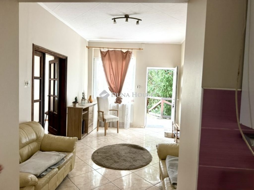 1 bed · 140m² · 500.000 ft