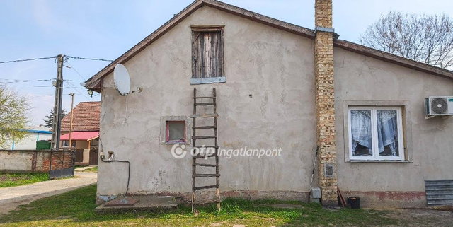 Eladó családi ház, Újfehértón 35 M Ft, 2+1 szobás
