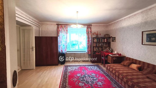 Eladó családi ház, Solton 39 M Ft, 3+1 szobás