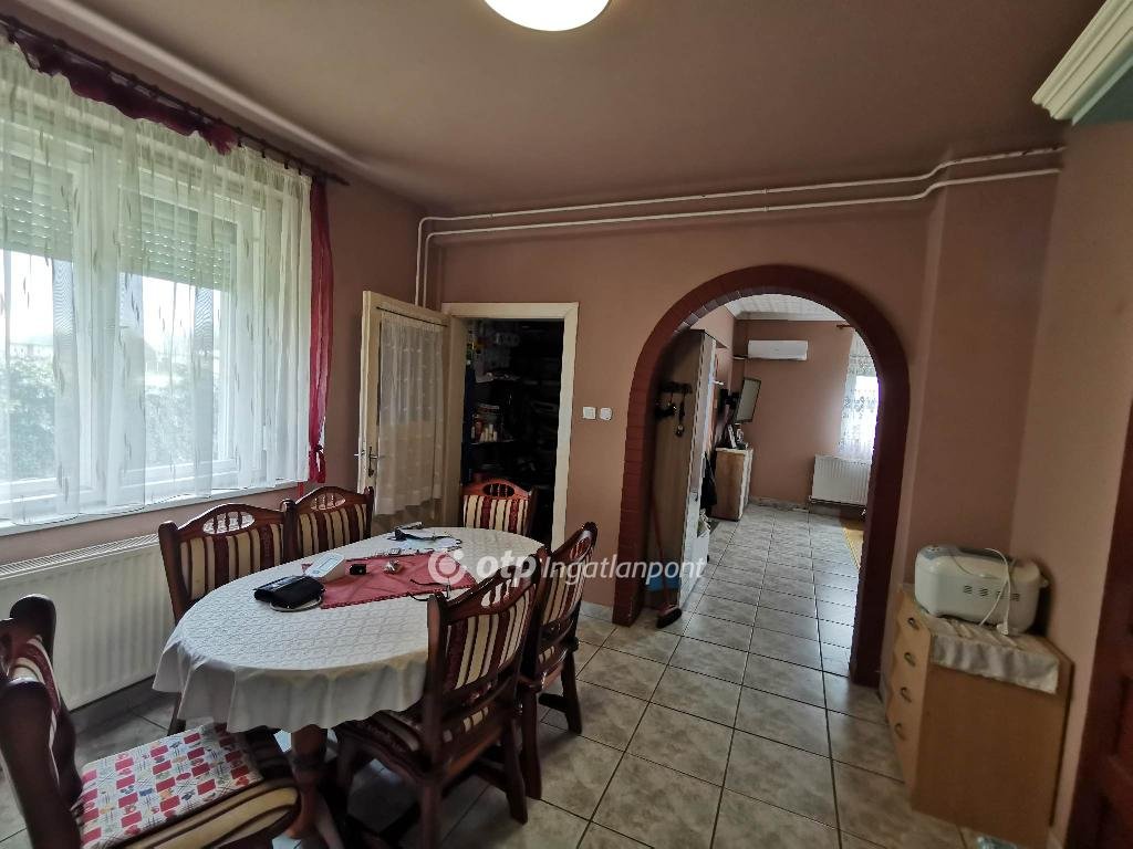 3 bed · 125m² · 95.000.000 ft