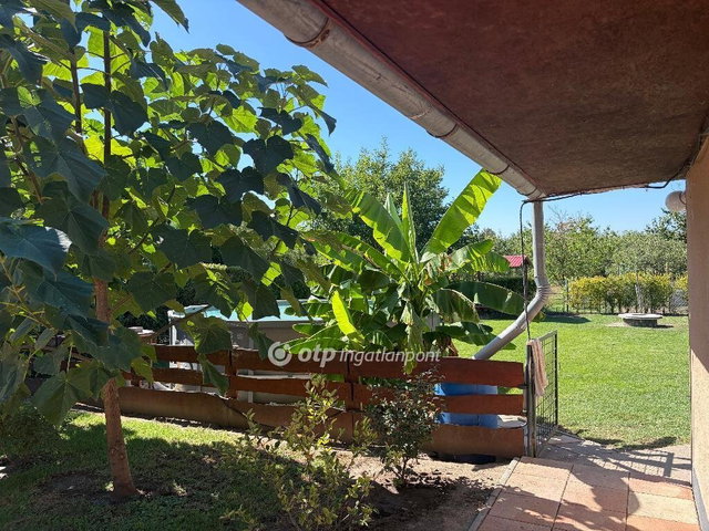 Eladó családi ház, Békéscsabán 79.9 M Ft, 4 szobás