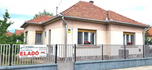 Eladó családi ház, Jászárokszálláson, Hunyadi János utcában