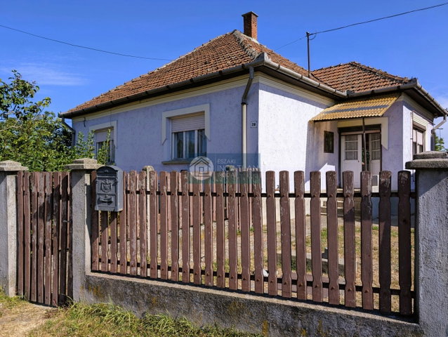 Eladó családi ház, Múcsonyban 21.9 M Ft, 3 szobás