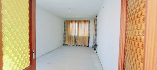 Eladó családi ház, Bicskén 150 M Ft, 7 szobás