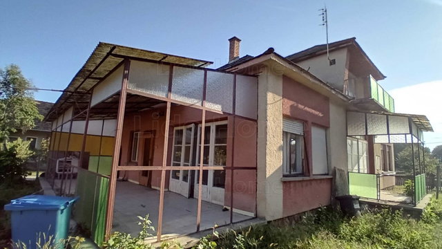 Eladó családi ház, Csokonyavisontán 20.9 M Ft, 4+1 szobás