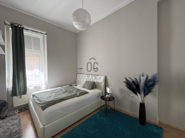Eladó téglalakás, Budapesten, VI. kerületben 84.9 M Ft, 2 szobás