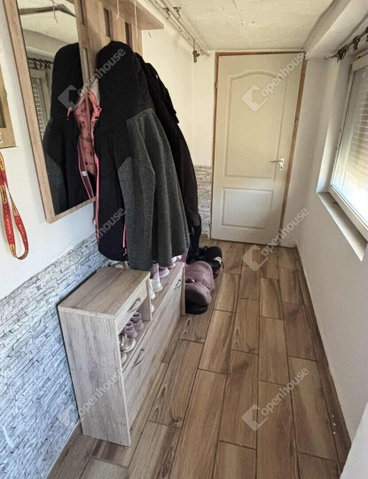 Eladó családi ház, Banán 38 M Ft, 4 szobás