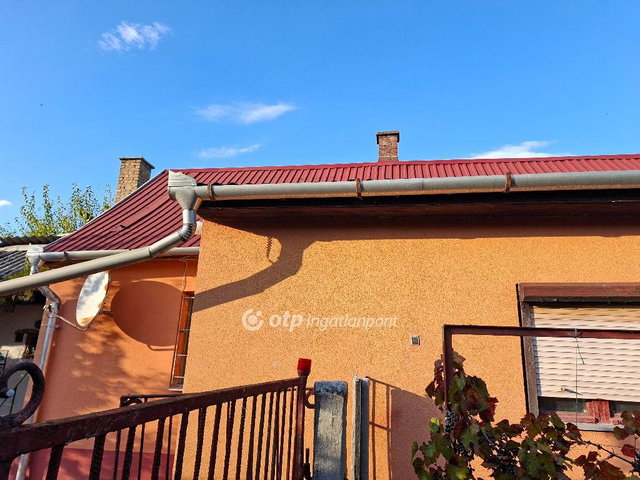 Eladó családi ház, Hajdúböszörményen 29.5 M Ft, 2 szobás