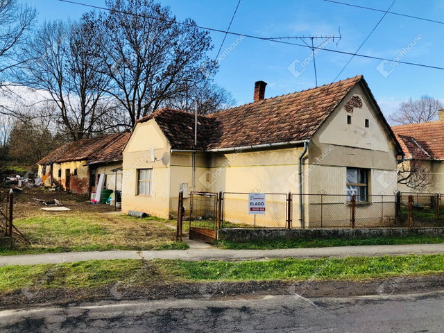 Eladó családi ház, Zalatárnokon 6 M Ft, 2 szobás