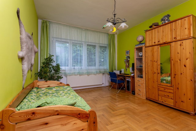 Eladó családi ház, Csomádon 93.5 M Ft, 4 szobás