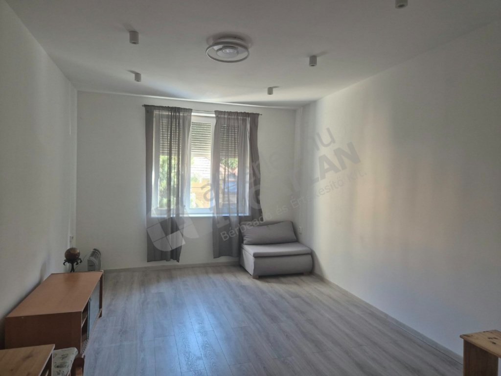 2 hálószoba · 56 m² · 250.000 Ft