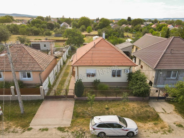 Eladó családi ház, Patakon 44.9 M Ft, 3 szobás